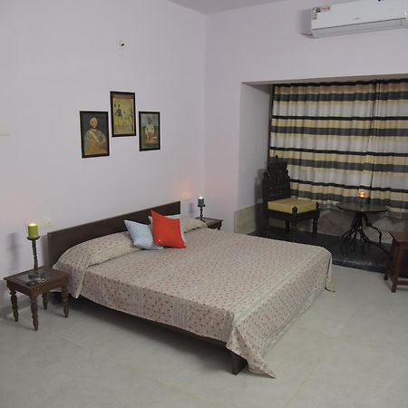 Bed and Breakfast Mahavir Niwas Udaipur Exterior foto